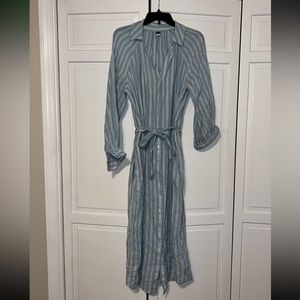 Long Sleeved dress with tie